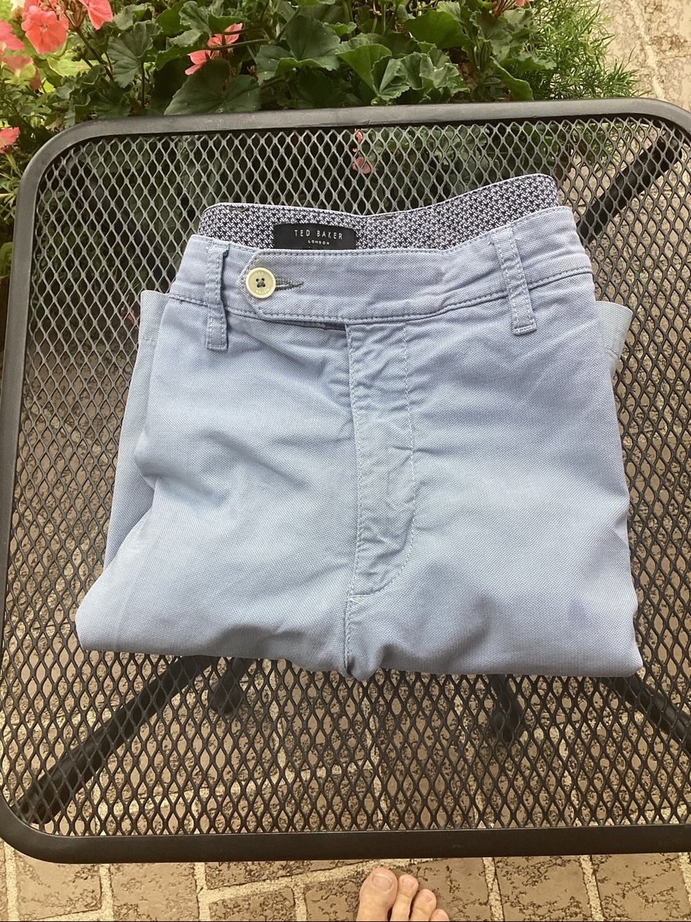 Ted Baker London Light Blue Flat Front Cotton Chino Shorts 34R